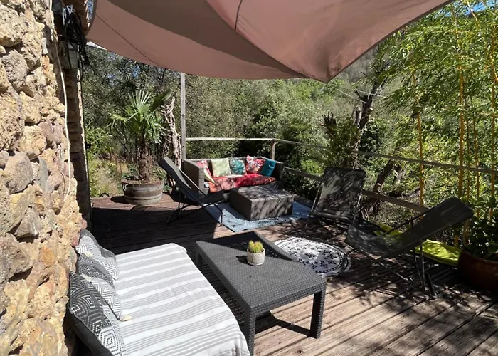 Bas De Avec Grande Terrasse Ferienhaus
