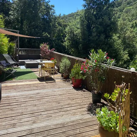 Hébergement de vacances Bas De Avec Grande Terrasse