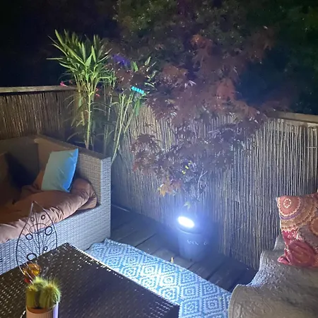 Bas De Avec Grande Terrasse *