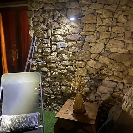Bas De Avec Grande Terrasse Hébergement de vacances *