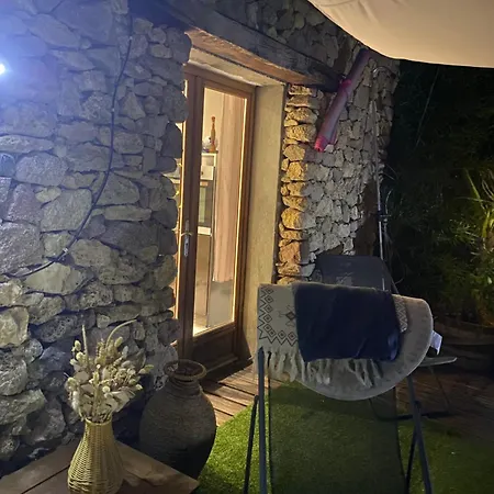 Bas De Avec Grande Terrasse *
